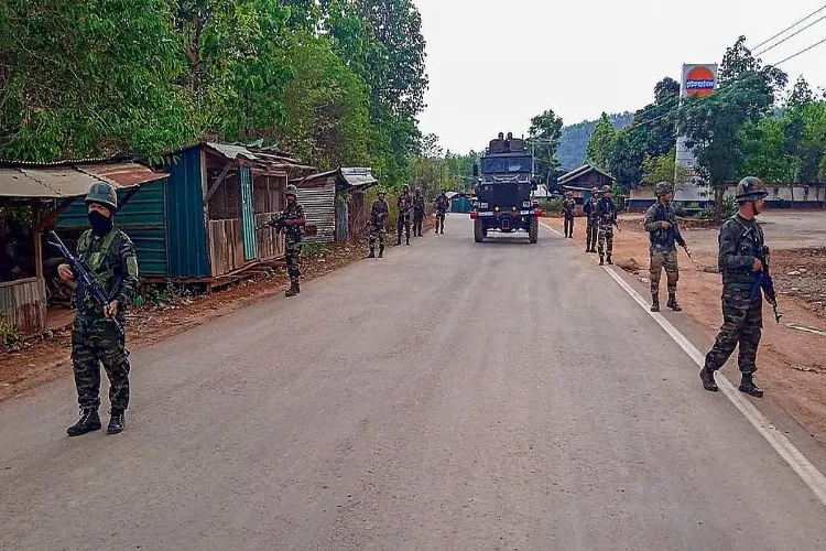 Tribal bodies lift shutdown in Churachandpur after settling dispute through customary law & practices